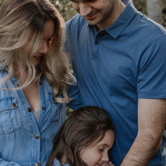 Meet your posher Demi - Picture 3 of 4